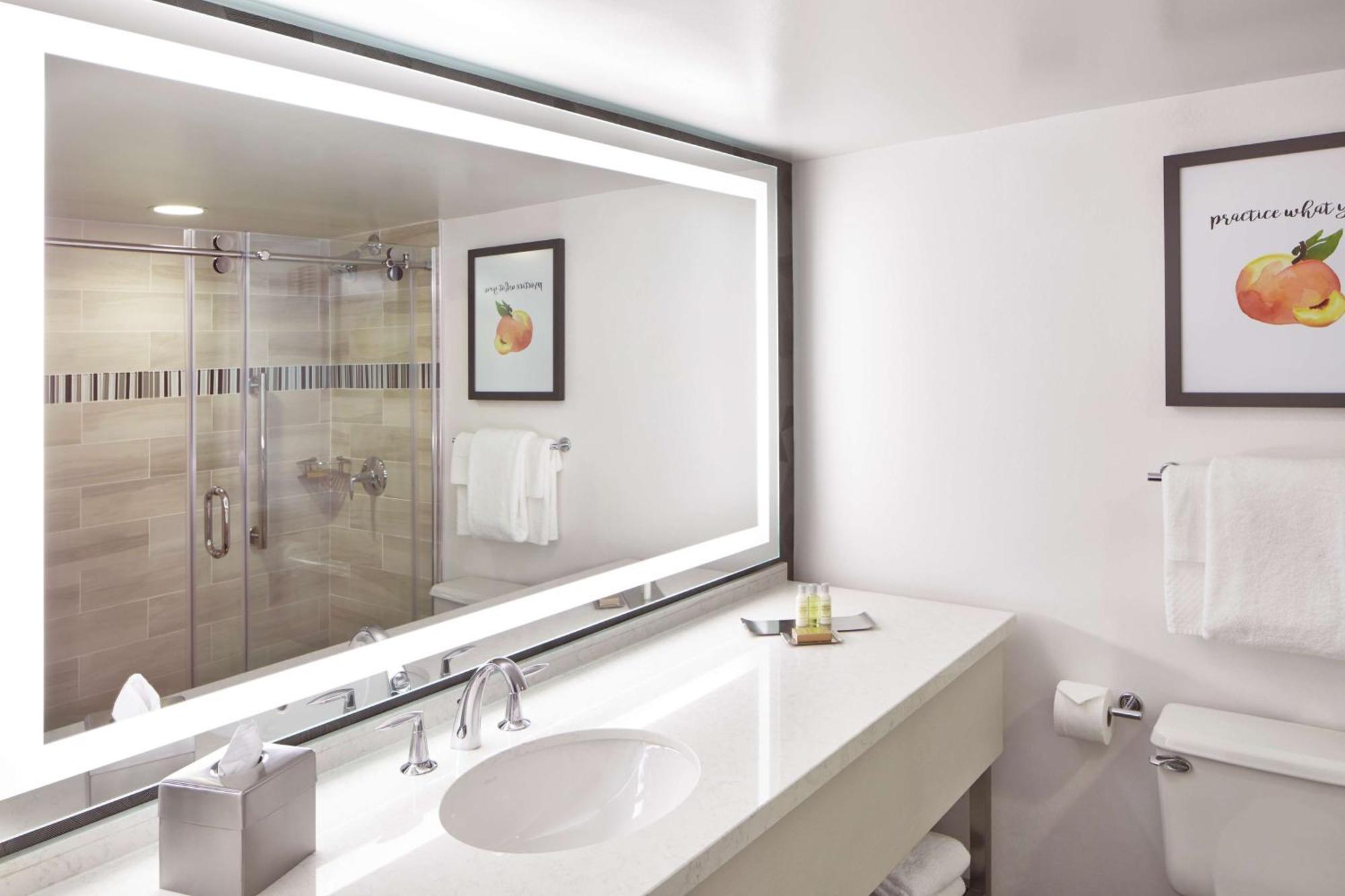 Doubletree By Hilton Atlanta Perimeter Dunwoody Hotel Екстериор снимка