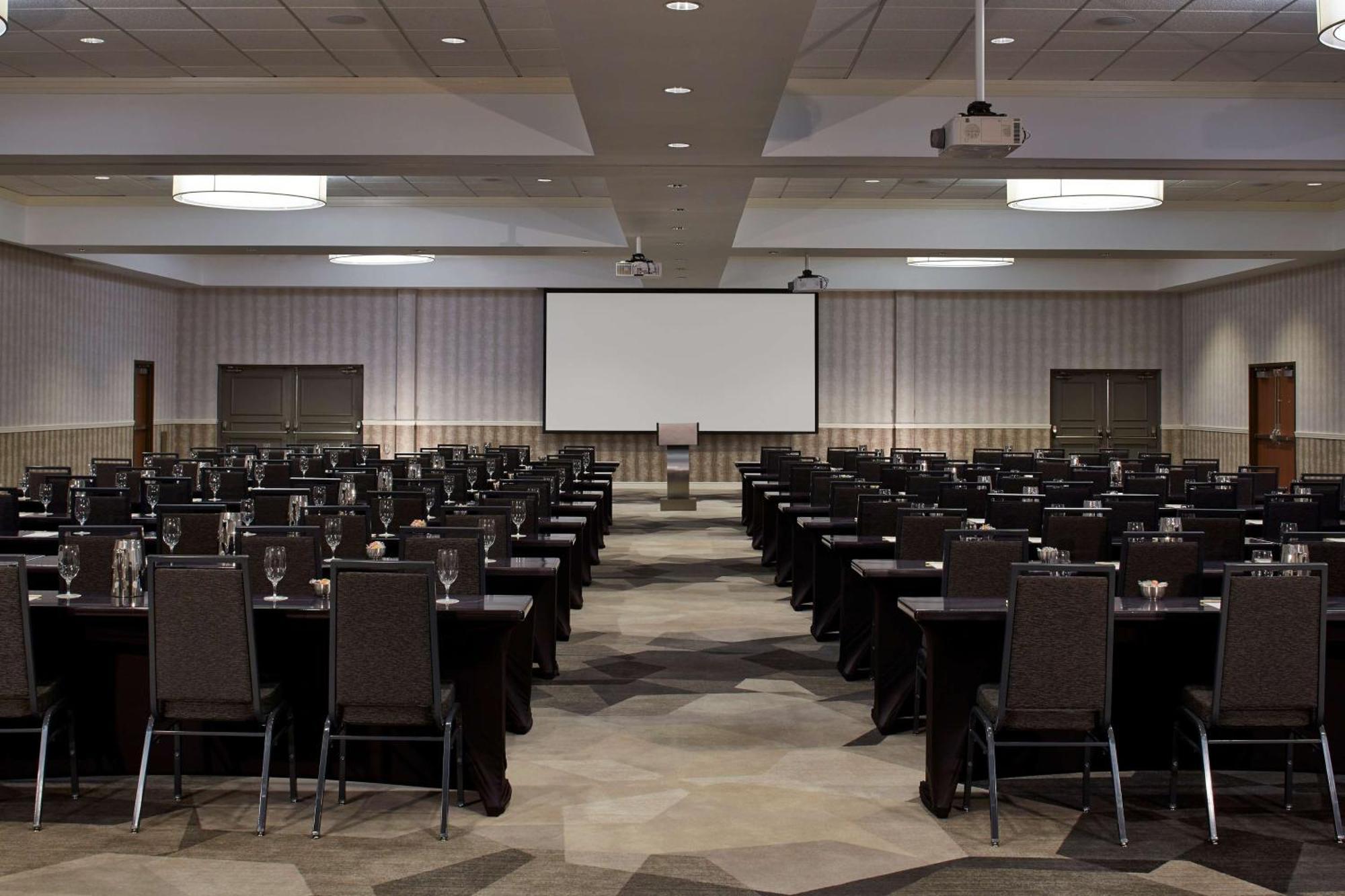 Doubletree By Hilton Atlanta Perimeter Dunwoody Hotel Екстериор снимка